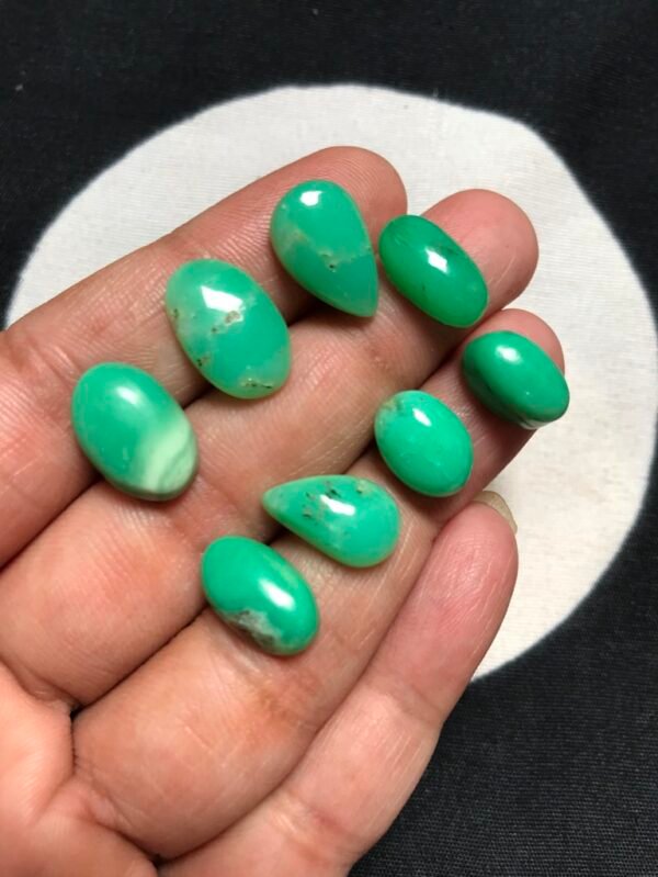 Chrysoprase Cabochon 8 Piece Size 14-11 MM Approx